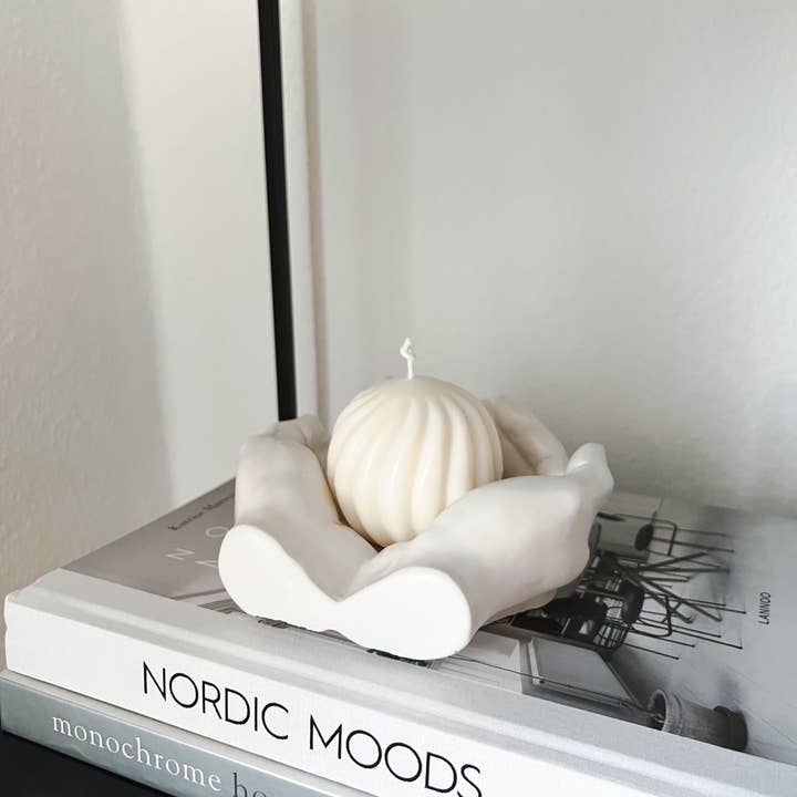 dellaemmi - Wholesale Decorative Plate/Dish/Bowl - “hands” bowl2