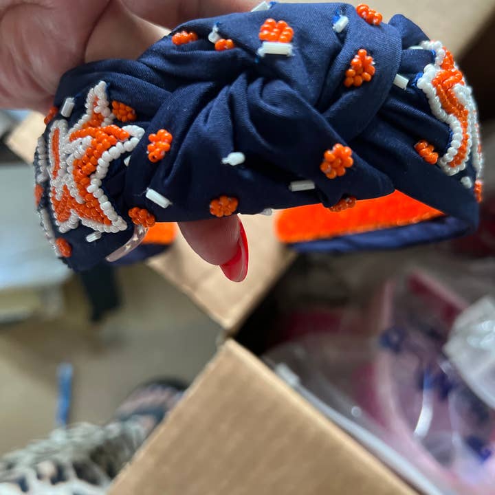 Wishful Heart Boutique, LLC – Großhandel Fashion-Stirnband – Damen – Astros Perlenbesetztes Blaues Multi-Logo-Stirnband2