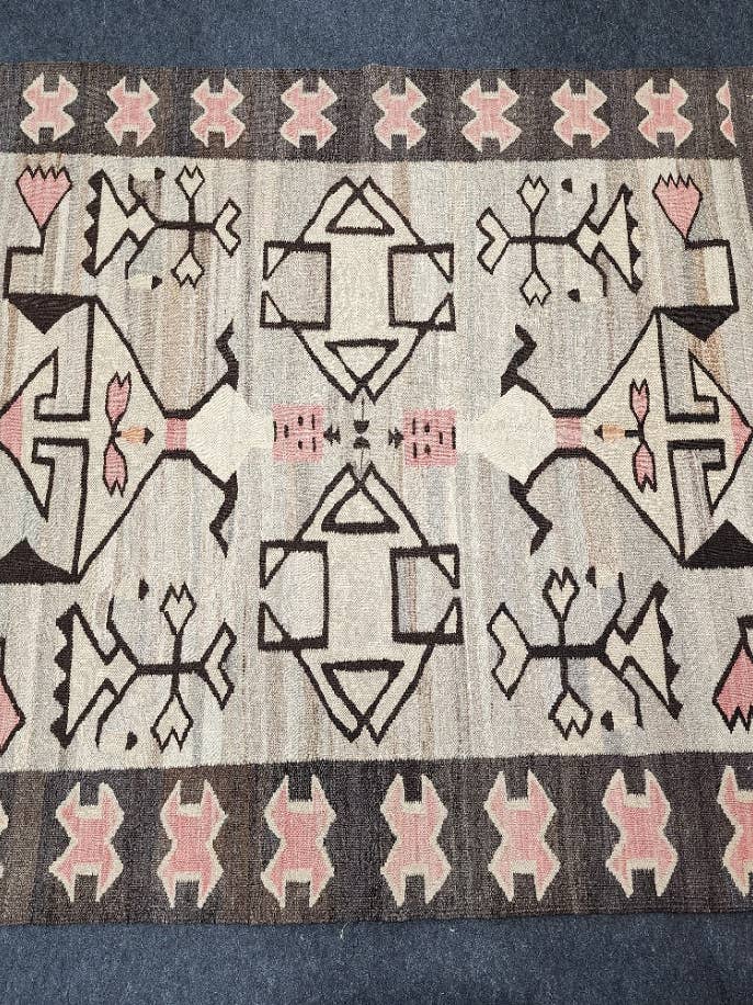 Nouveau tapis Navajo Design pour la vente par John Ahmad