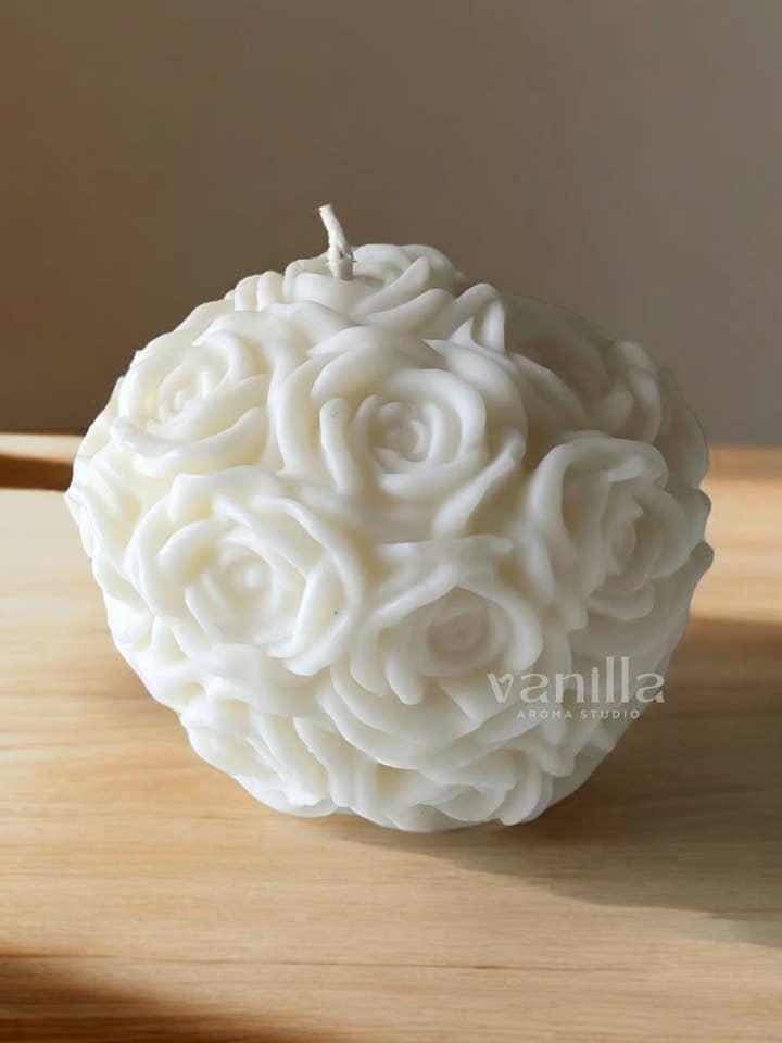 Rose Bouquet Candle for wholesale by Vanilla Aroma Studio