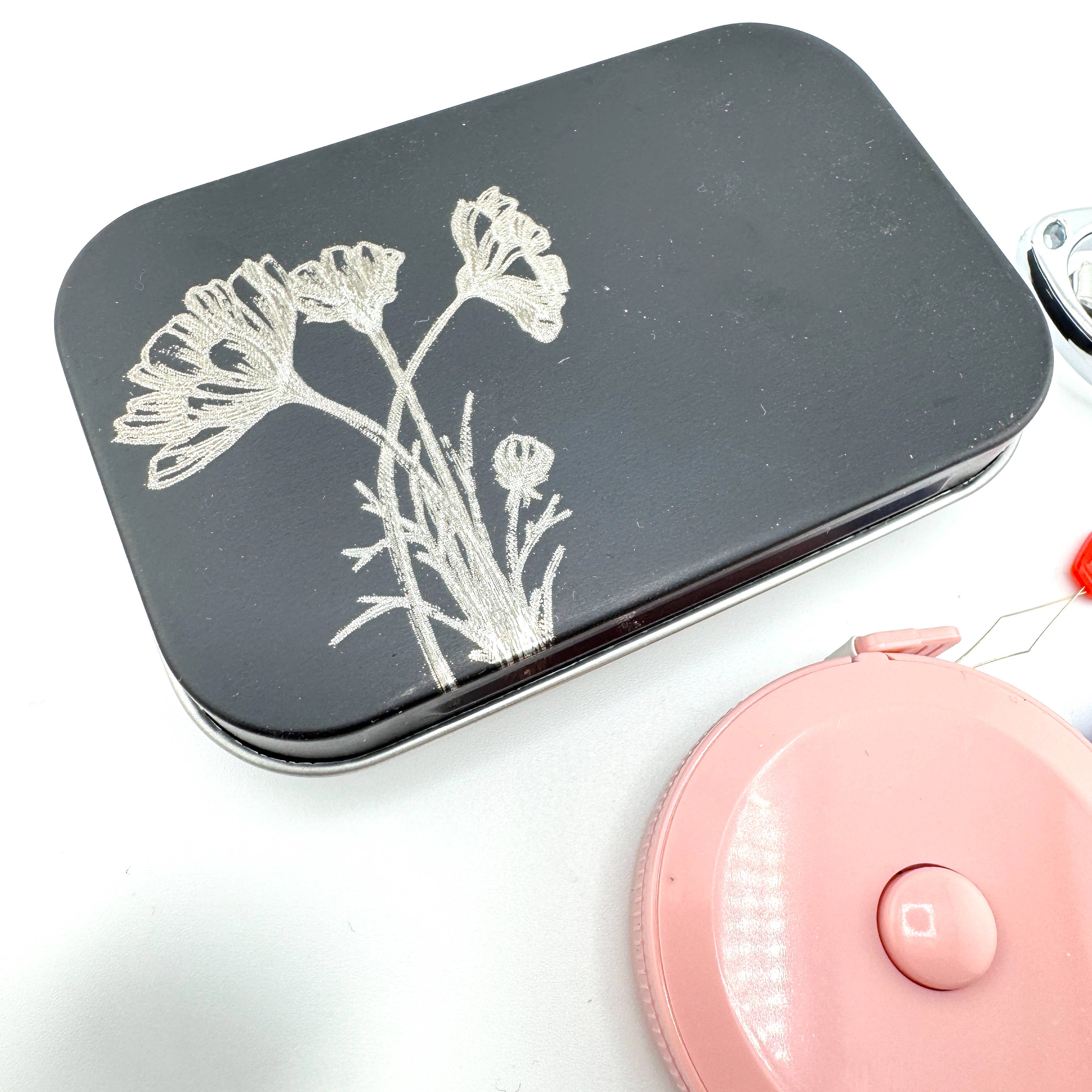 Art by Erica H & Rebel Stitchers - Wholesale Knitting/Crochet Supplies - Poppies Notions Metal Tin Kit with Magnetic Needle Holder3