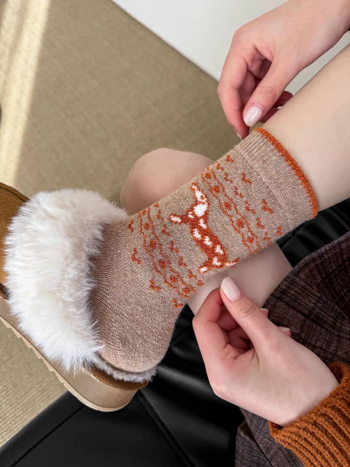 Happy Knits - Wholesale Socks - Women's - Women's Wool Socks - Warm Dachshund Pattern Winter Socks7