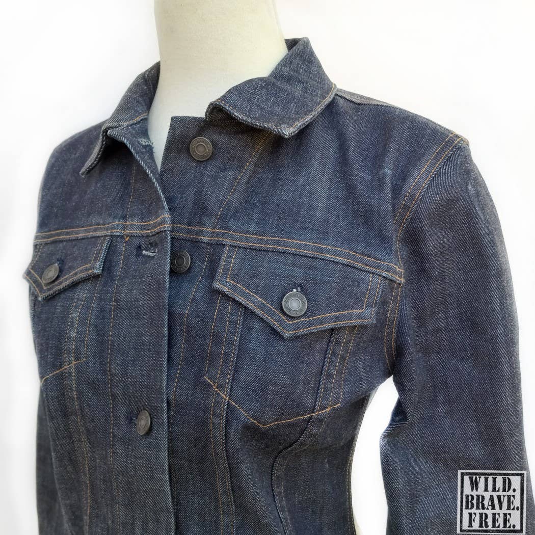 WILD. BRAVE. FREE. – wholesale Jeansjackor – Dam – ”Picasso” Wild Mustang of Colorado, handmålad kontjacka6