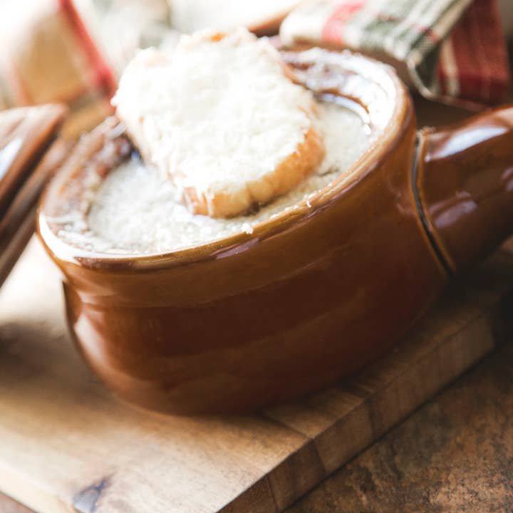 Fox Run Brands - Wholesale Serving bowl - Fox Run French Onion Soup Bowl, Stoneware, 4.75" x7.75" x4"1