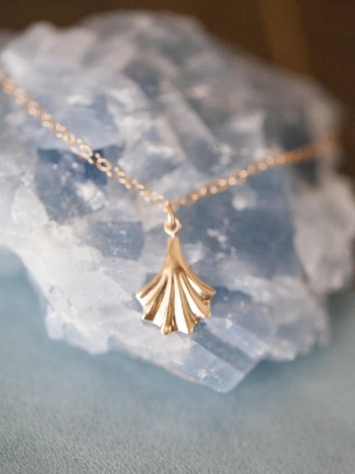 Collar Fan para venta al por mayor de Ellsworth and Co