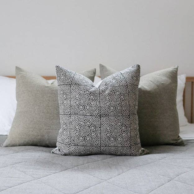Linen & James - Wholesale Throw Pillow Cover - Elliott | Black Woven Handblock Pillow Cover4