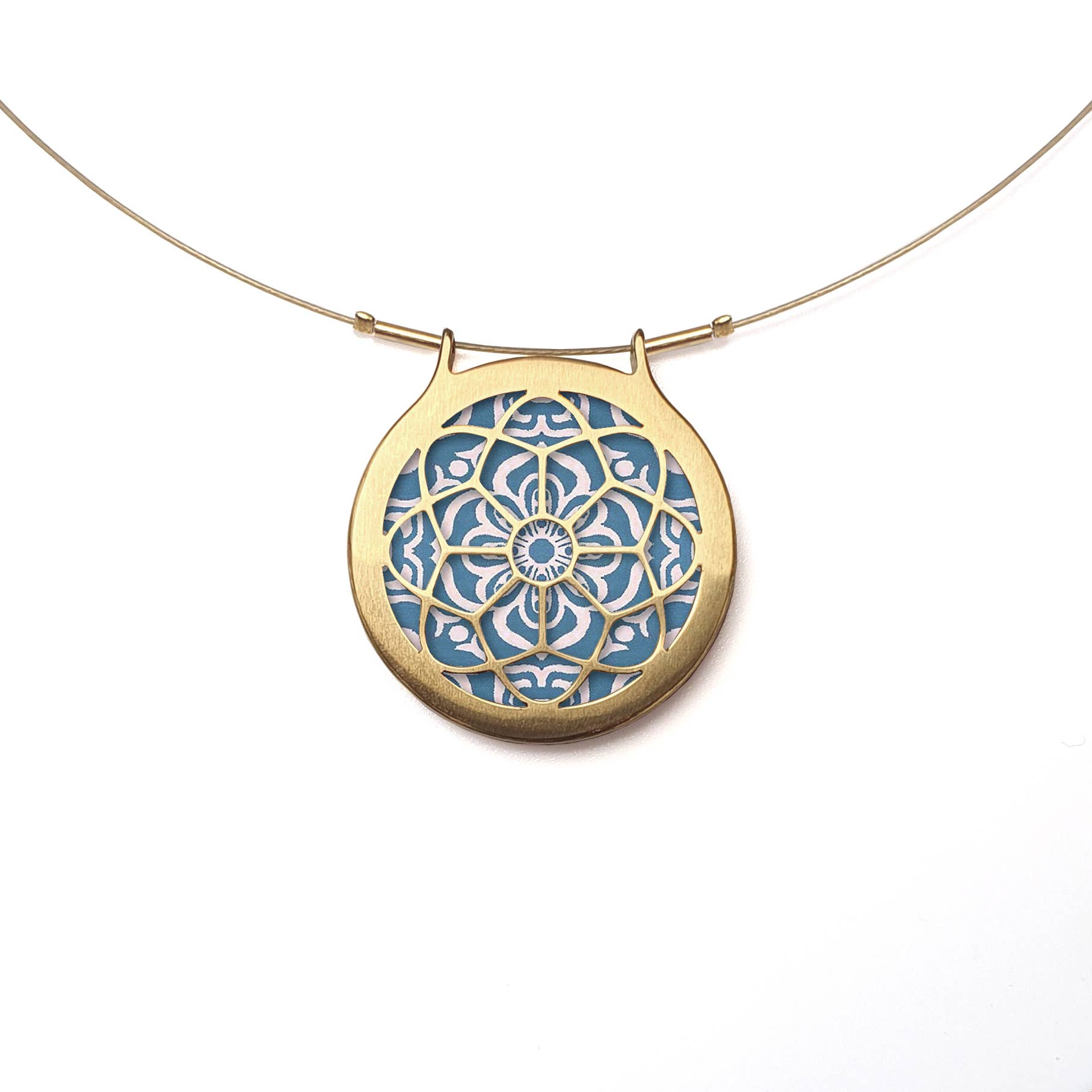 Noa Jewellery – wholesale Pendant/charm necklace – Rose Window Ceramic Necklace, Gold Plated Stainless Steel10
