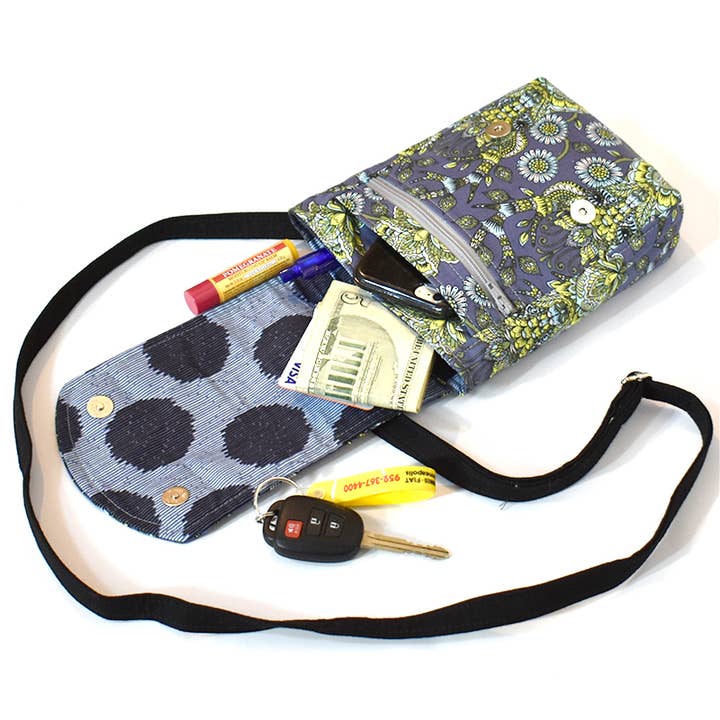 Around the Bobbin - Wholesale Craft Supplies - Zip & Clip Bag | Sewing Pattern5