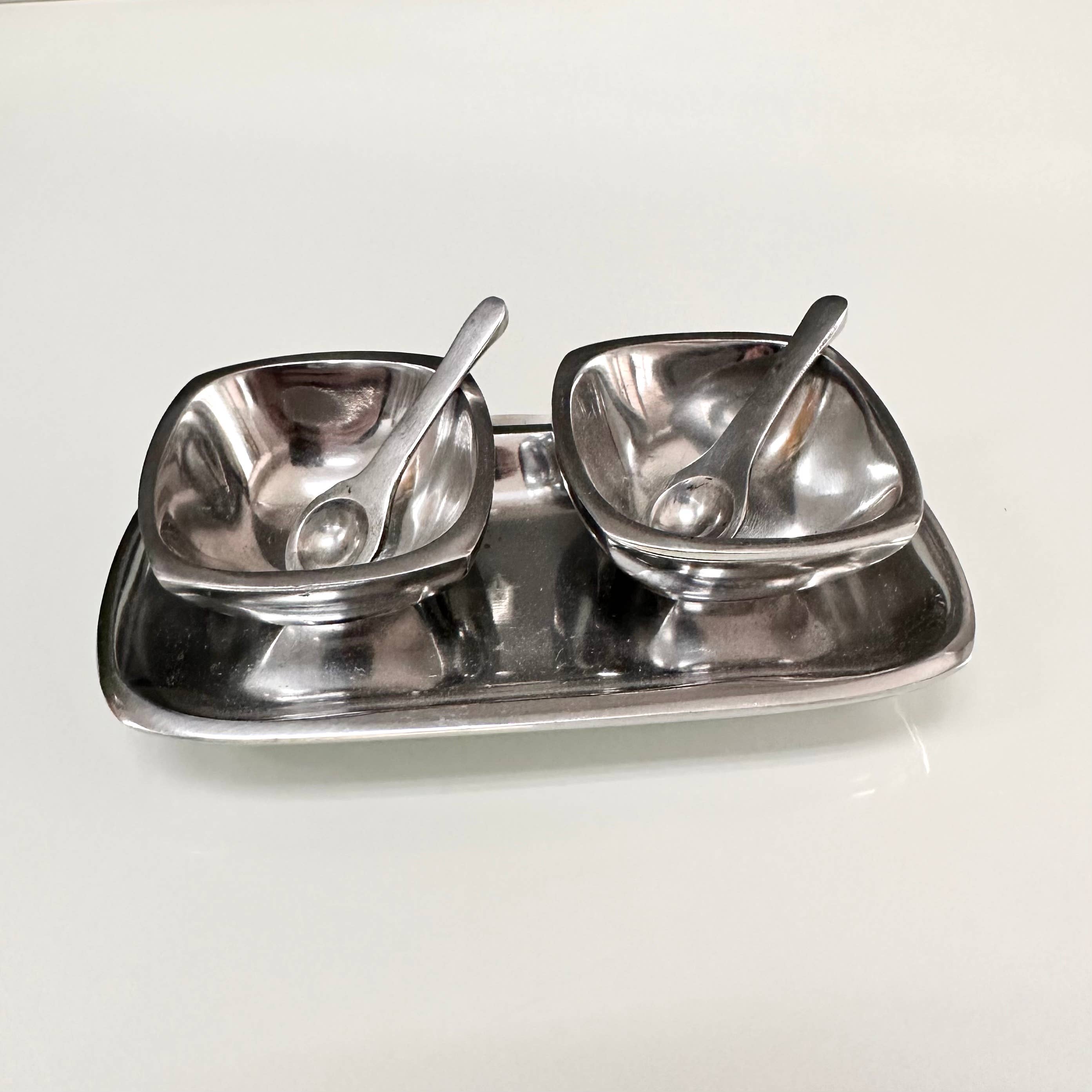 India Handicrafts Inc - Wholesale Serving Tray - 5-Piece Mini Dip Set in Polished Aluminum1