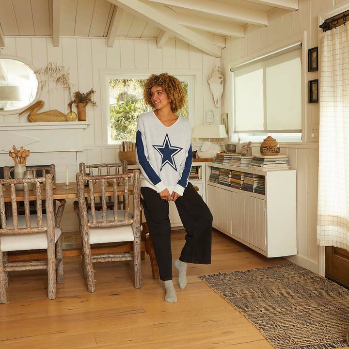 Cowboys Star Trui met V-hals - Wit voor wholesale door Lauren James