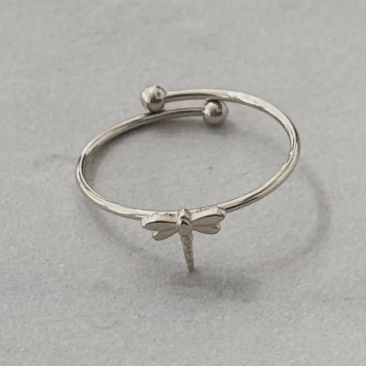 Cassette Barcelona – Engroshandel Båndring – Dragonfly minimalistisk ring1