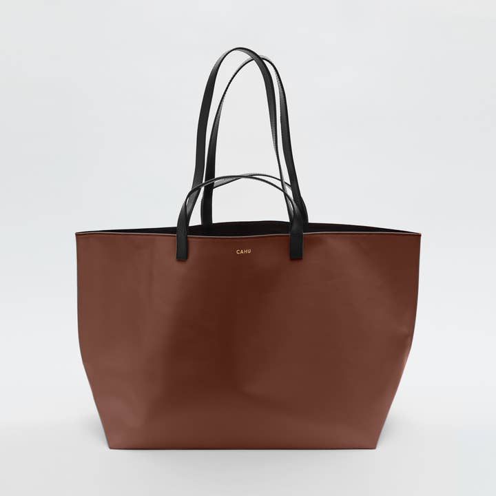 The Brown Practice for wholesale by Cahu Paris