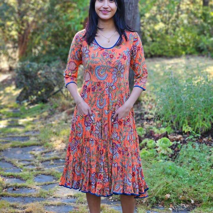 DR26-11 3/4 ÆRMET TWIRL KJOLE - PAPAYA for engroshandel hos YAZA