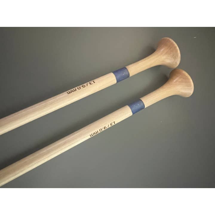 Darn Good Yarn - Wholesale Knitting/Crochet Supplies - Purple Glitter Resin & Maple Knitting Needles