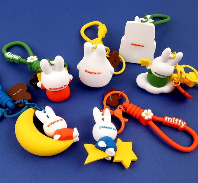 K-Wonderland - Wholesale Keychain - Women's - Miffy Dreamland Figure Keychain — Random Style11