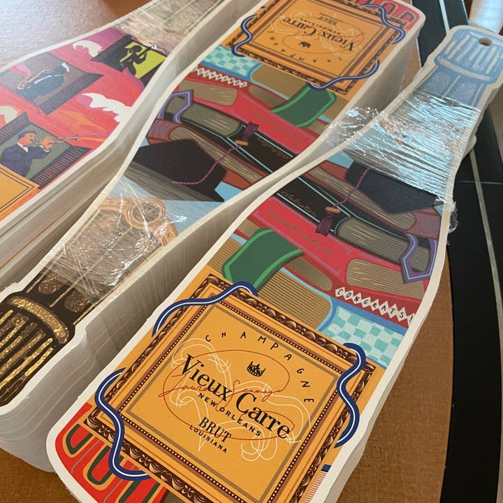 Graduación de Lauren Seago Vieux Carré
Colgador de puerta Champagne para venta al por mayor de WHEREable Art, LLC