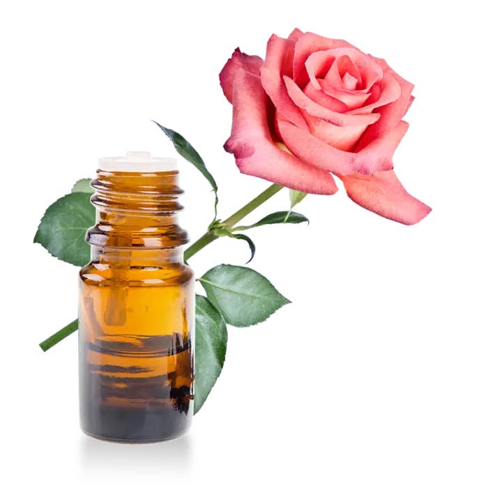 Arômes & Évasions - Wholesale Essential oil - Essential Oil -Damask Rose Absolute (Rosa Damascena)1