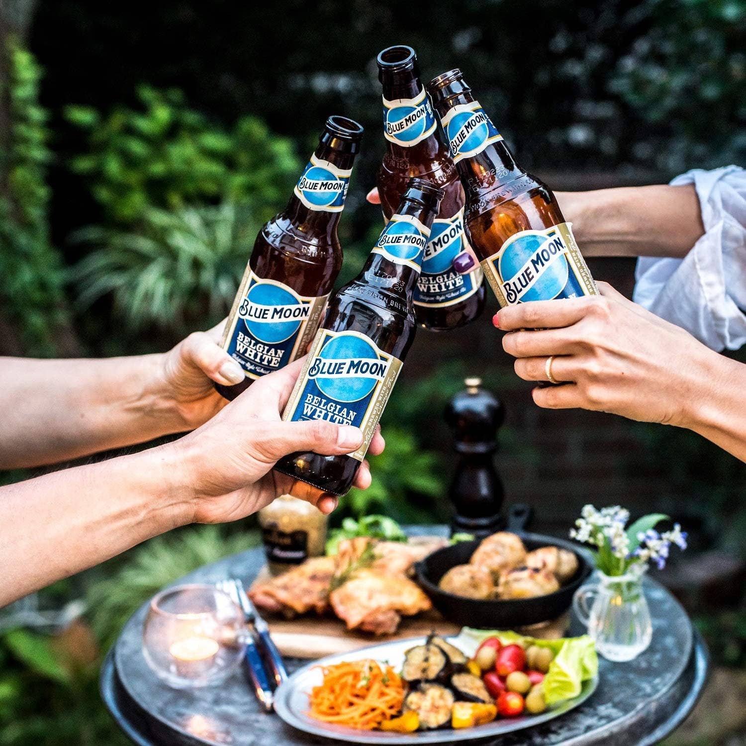 Haus der Biere Berlin - Vendita all'ingrosso Birra - Blue Moon Craft Beer - Birra di Frumento in Stile Belga con 5,4% Vol.3