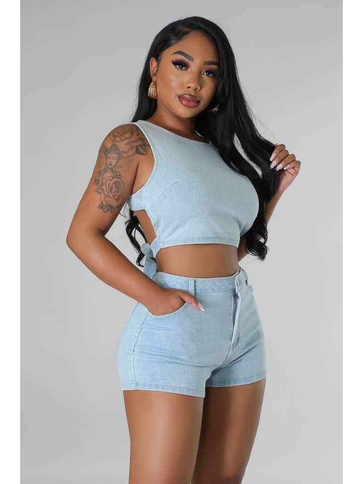 Denim clair Ensemble haut court et short en jean en vente sur Faire3