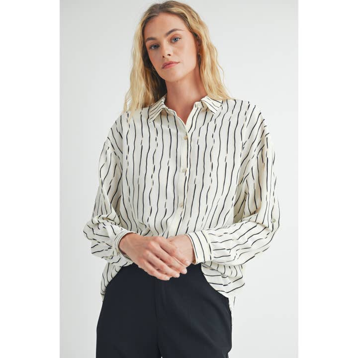 CAMICIA ABBOTTONATA A RIGHE per la vendita all'ingrosso da parte di FUN2FUN