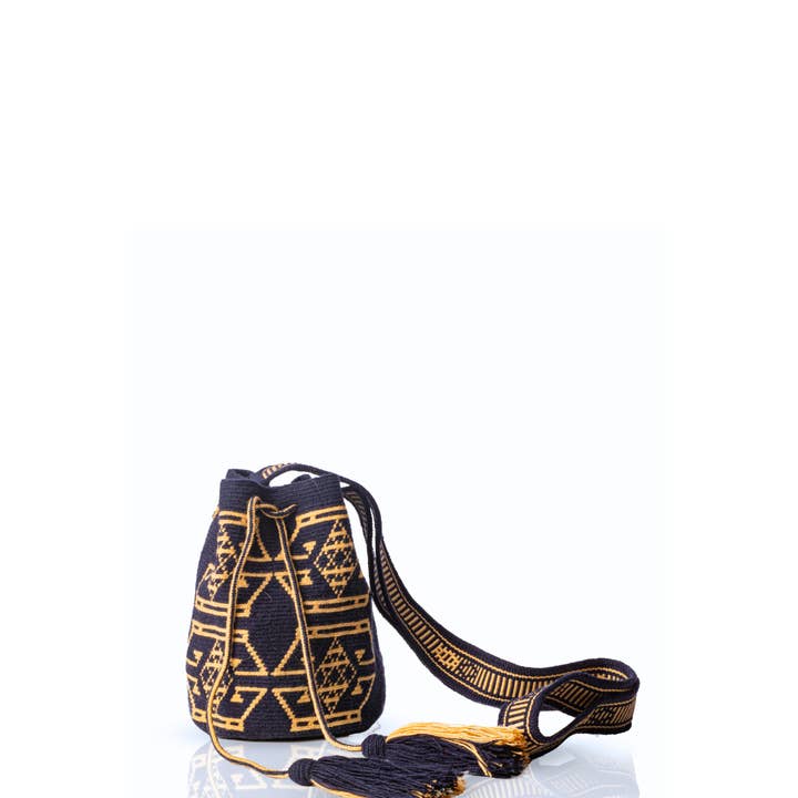 PAALAKAT T01/Wayuu one thread mochila Mini bag for wholesale by Hilo Sagrado