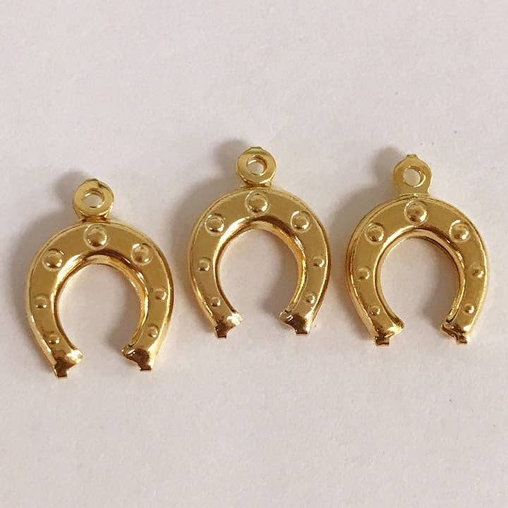 The Bead Bazaar - Wholesale Individual Charm/Pendant - Gold Horseshoe Charm, Gold Filled Horseshoe Pendant For Jewelry Making, Good Luck Charms, Bulk Charms For Beading, Small Horseshoe Lucky Charm