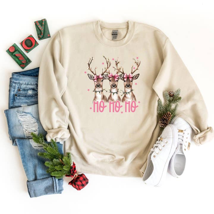 Ho Ho Ho Sweatshirt de Noël avec cerf, Hoodie rétro de Noël avec cerf, T-shirt avec cerf, Pull avec renne, Sweatshirt de Noël avec cerf, Hoodie de Noël pour la vente par DONNA SHIRTS