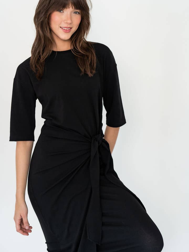 Robe portefeuille en jersey pour la vente par Recollection Brand