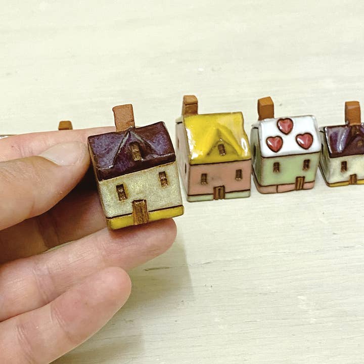 Mindful Atelier - Wholesale Decorative Tabletop Object - Set of 6 Tiny Ceramic Tiny Houses Ornaments7