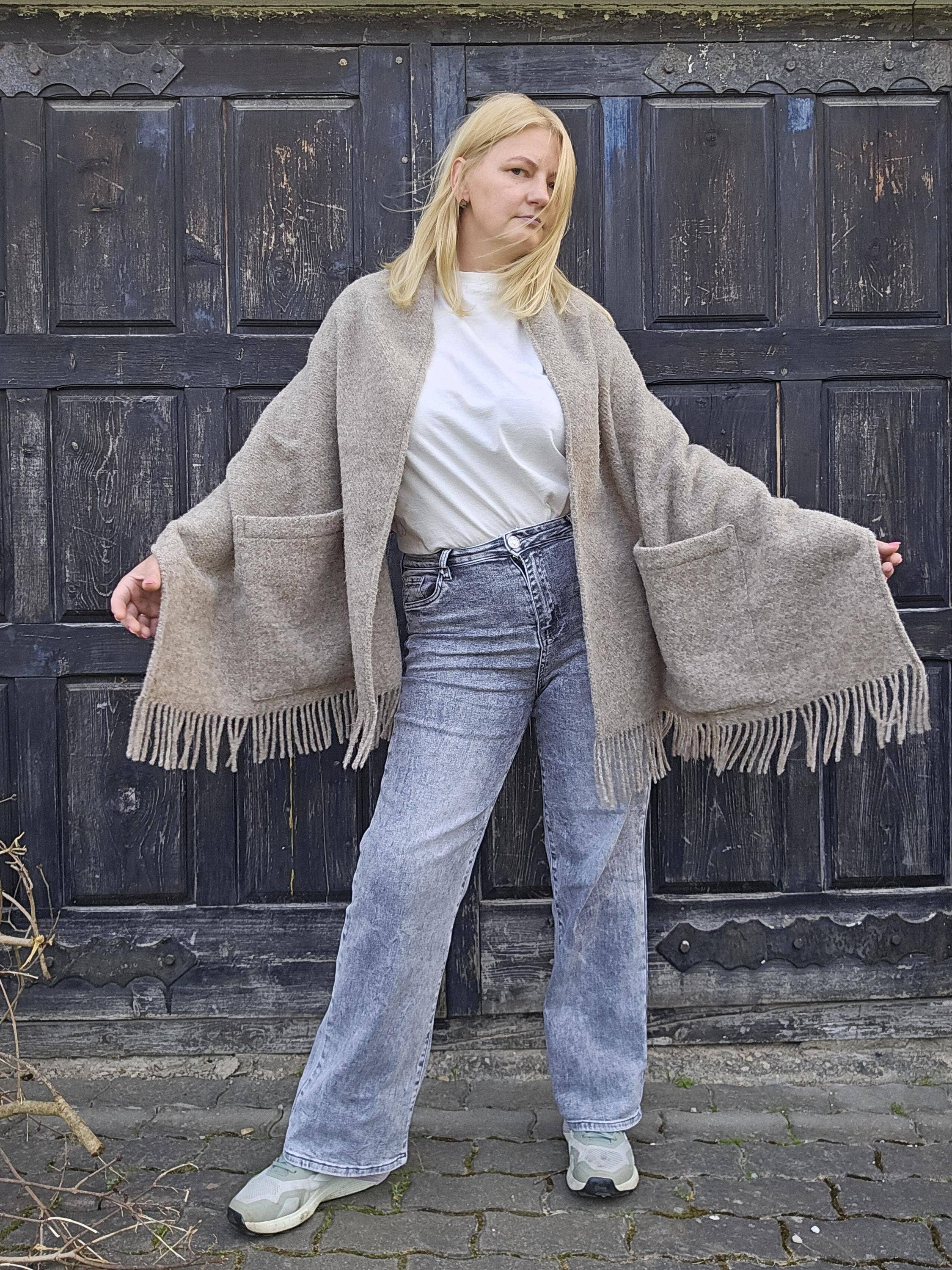 IN2NORD - Wholesale Wrap - Women's - Classic wool pocket shawl  - KALMAR6