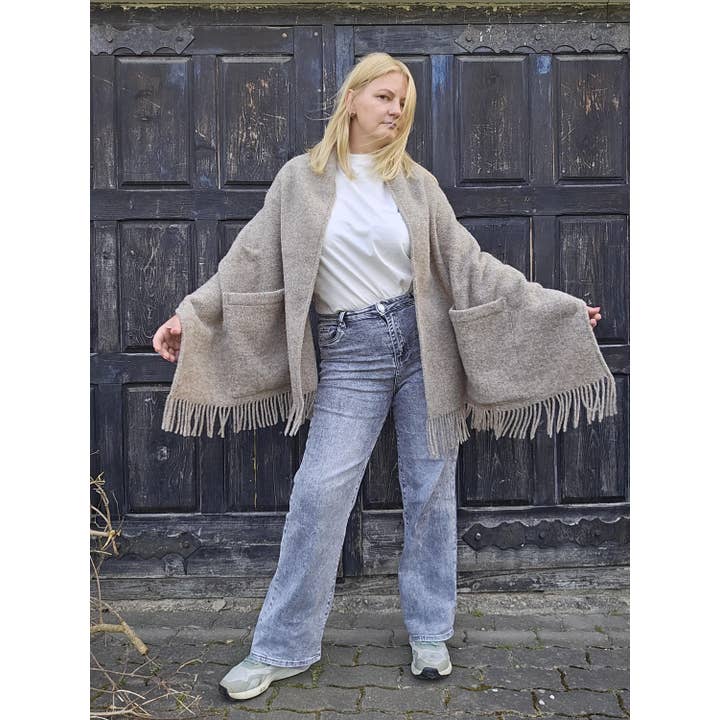 IN2NORD - Wholesale Wrap - Women's - Classic wool pocket shawl - KALMAR6