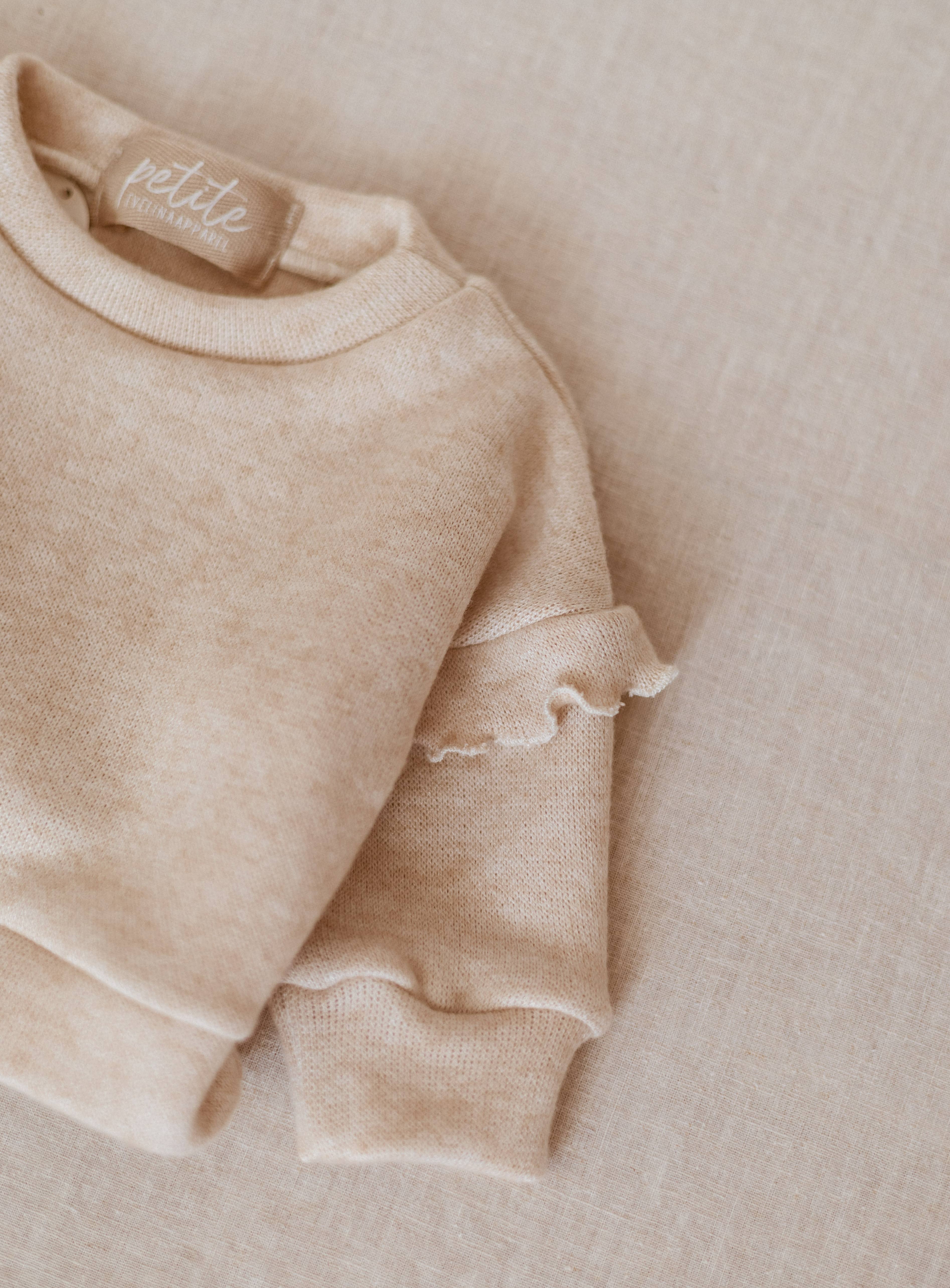 PETITE EvelinaApparel – wholesale Knitted jumper – Kids – Girly Sweater / Ruffles - Cream7