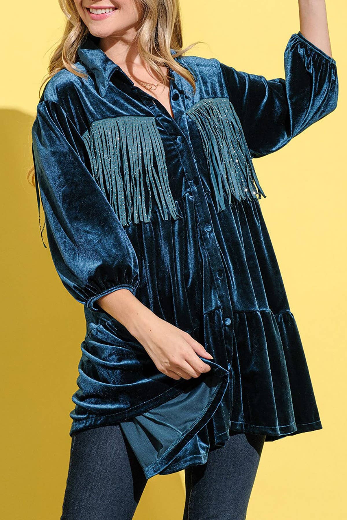 ROUSSEAU - Venta al por mayor Túnica - Mujer - TÚNICA DE TERCIOPELO SÓLIDO CON FLECOS Y MANGAS 3/4 ABOTONADA4