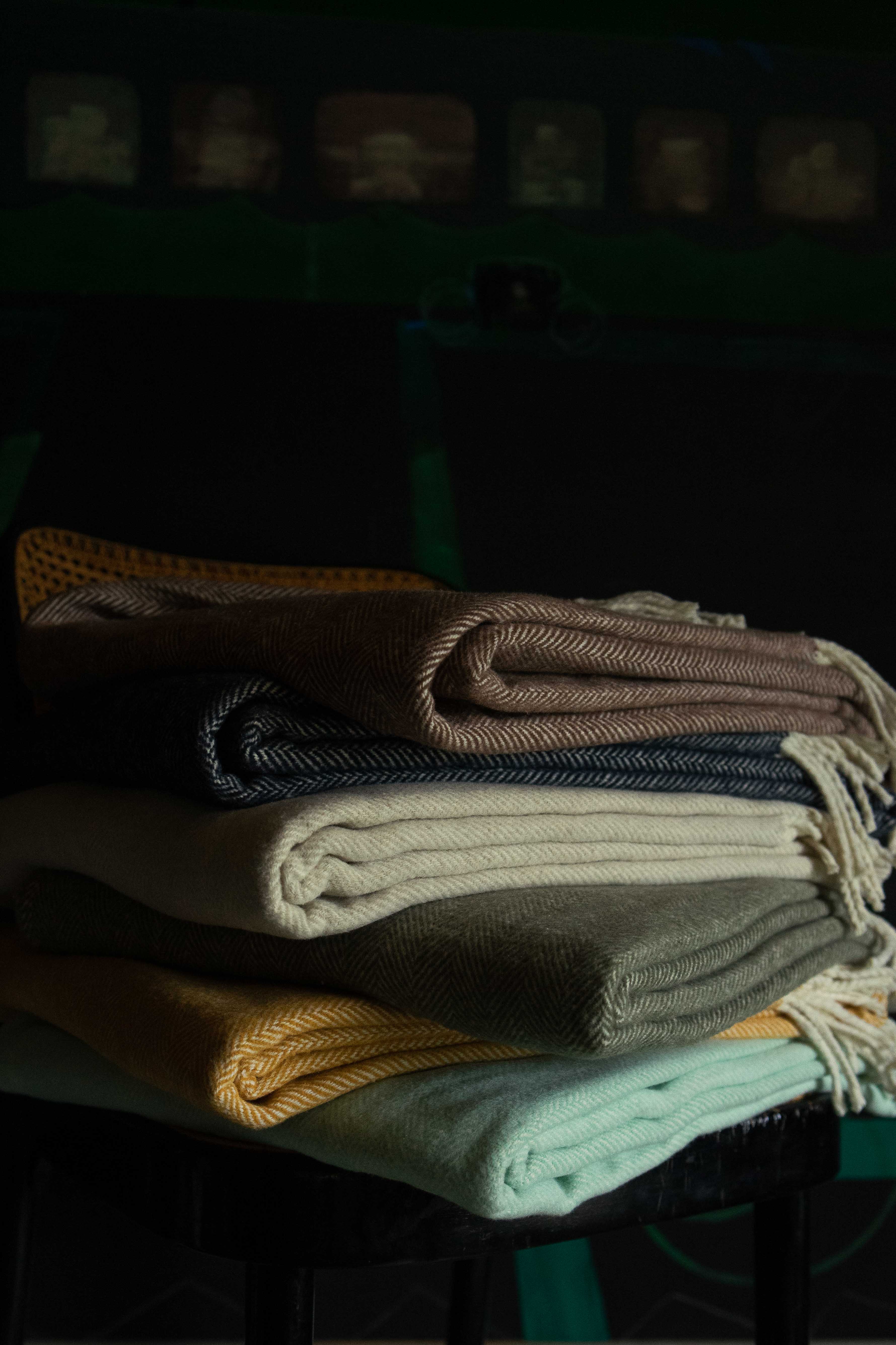 Evangeline Linens - Wholesale Throw Blanket - NEW! Cotton Herringbone Throws7