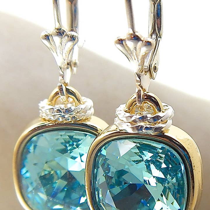 Sarah Necklace - Modern Cushion for wholesale by Howling Dog Artisan Jewellery