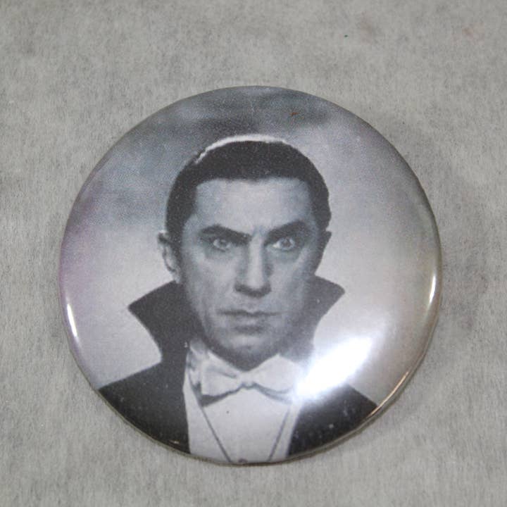 Raven Design - Wholesale Lapel Pin/Button - Bella Lugosi 2.25 Inch Metal Backed Dracula Button