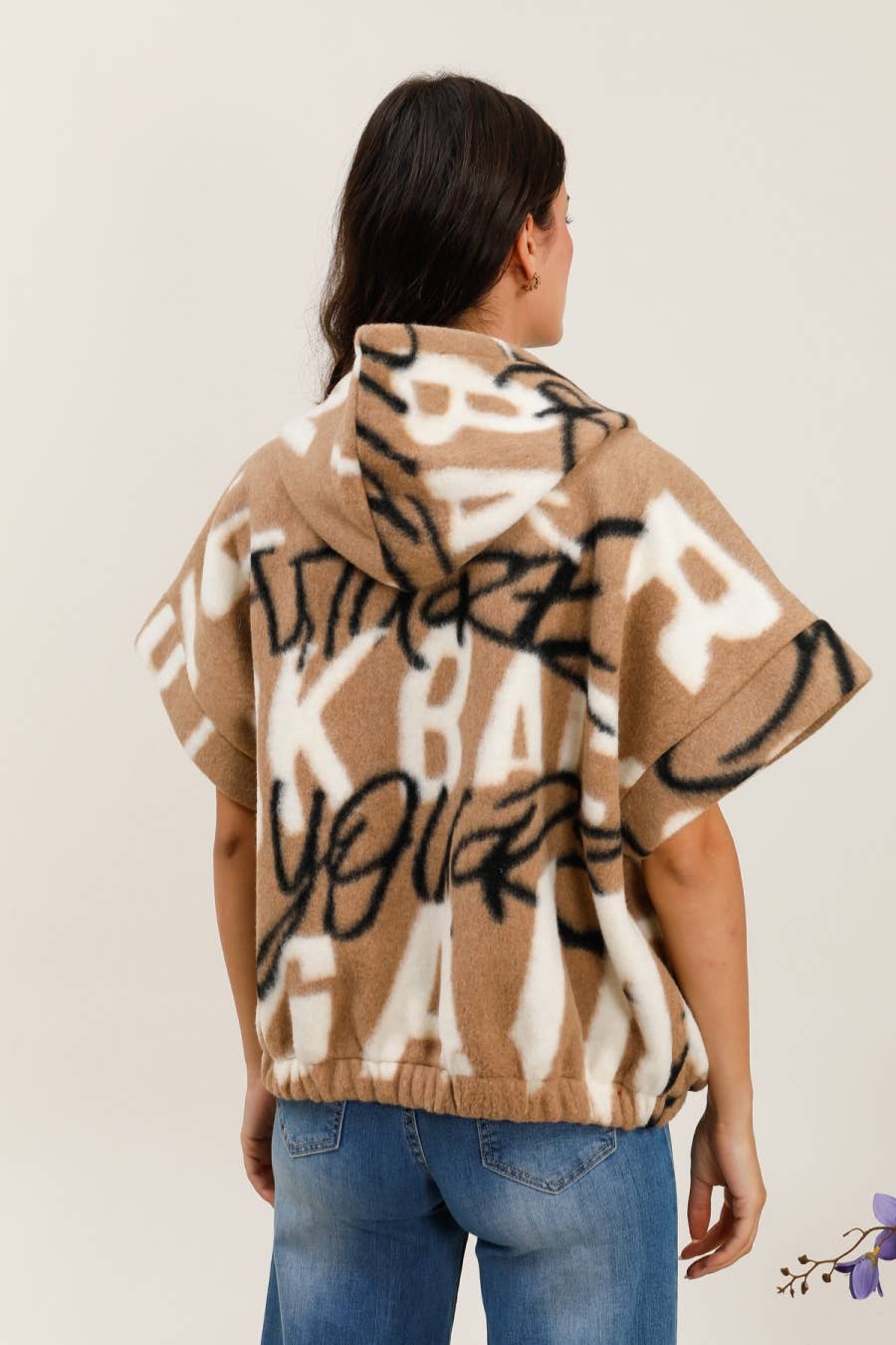 la maison des fibres naturelles – wholesale College/Baseball Jacket - Women’s – Sleeveless hooded jacket 11863B 100% polyester6