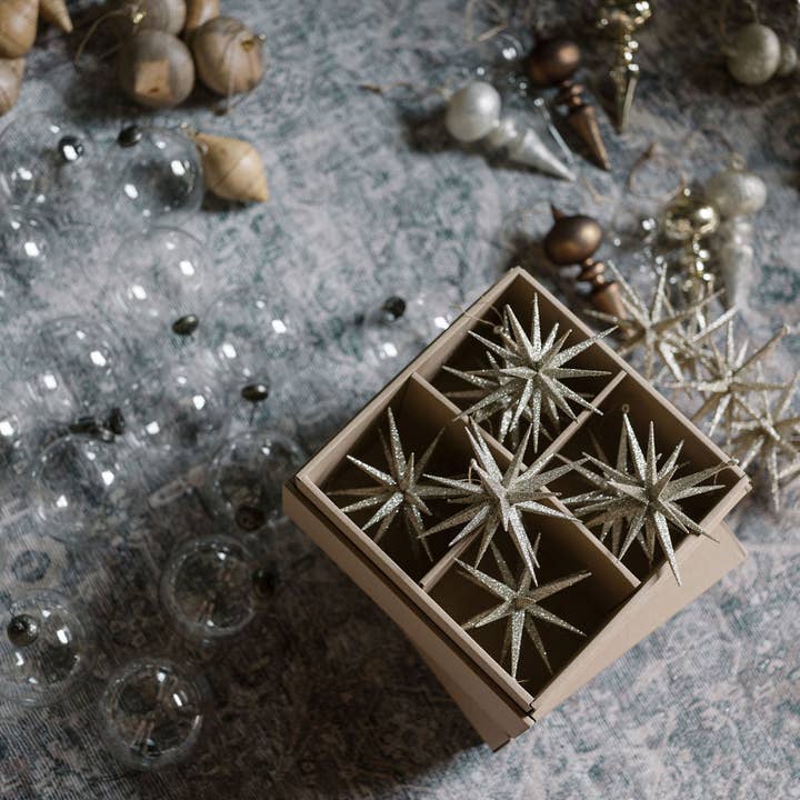 CG Hunter - Wholesale Ornament - 6" Gold Glitter Starburst Ornament - Set of 4