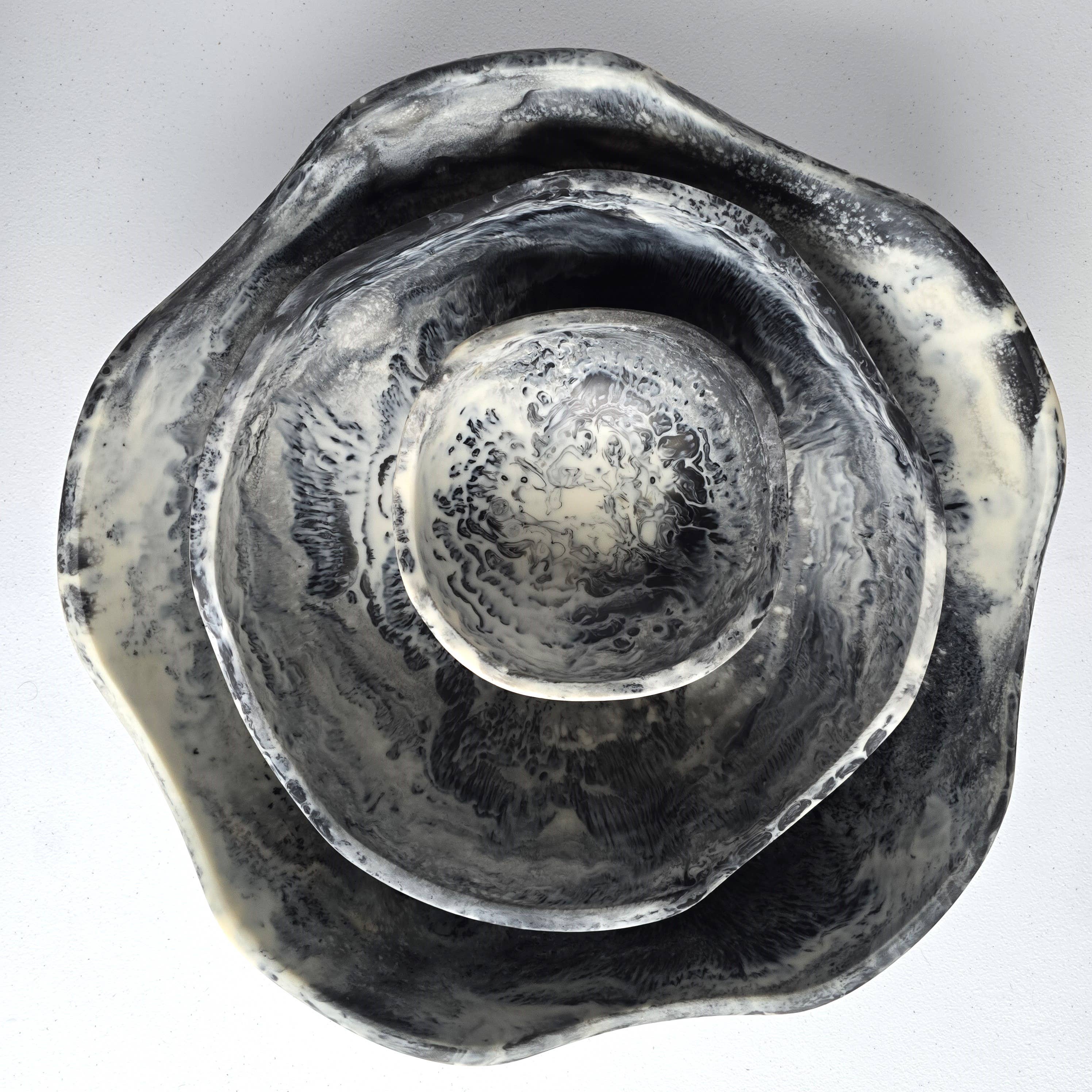 Gibb & Daan - Wholesale Serve Bowl - Large wavy 3 bowls Set - Matte Finish Hand Poured Resin25