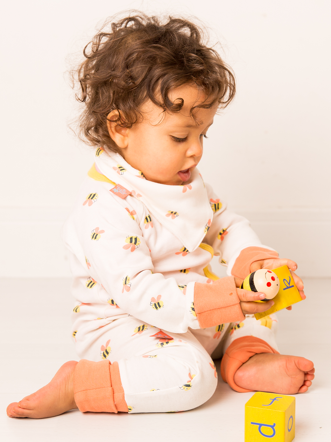 Blade and Rose Limited – wholesale Top & leggings set – Kids – Honey Bee Design20