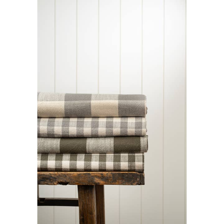 Indaba Trading - Wholesale Tablecloth - Somerset Gingham Tablecloth, Grey