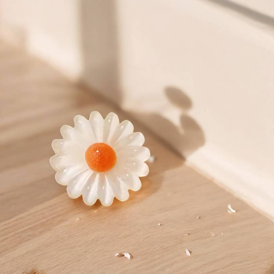 Crystolver (We Cover All Import Fees) – wholesale Spiritual stone/crystal – White Selenite Crystal Flower Sculpture
0