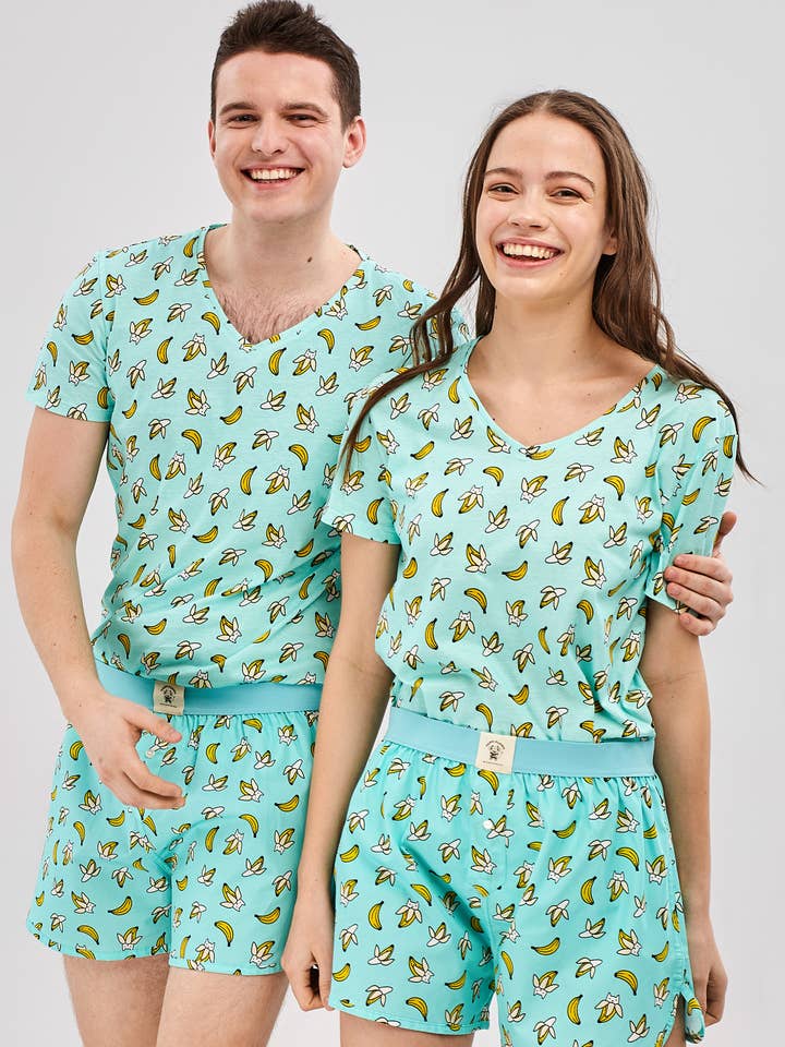 Bananenkatzen - Unisex-Pyjama-Set aus Bio-Baumwolle, kurz für den Großhandel von Happy Pijama