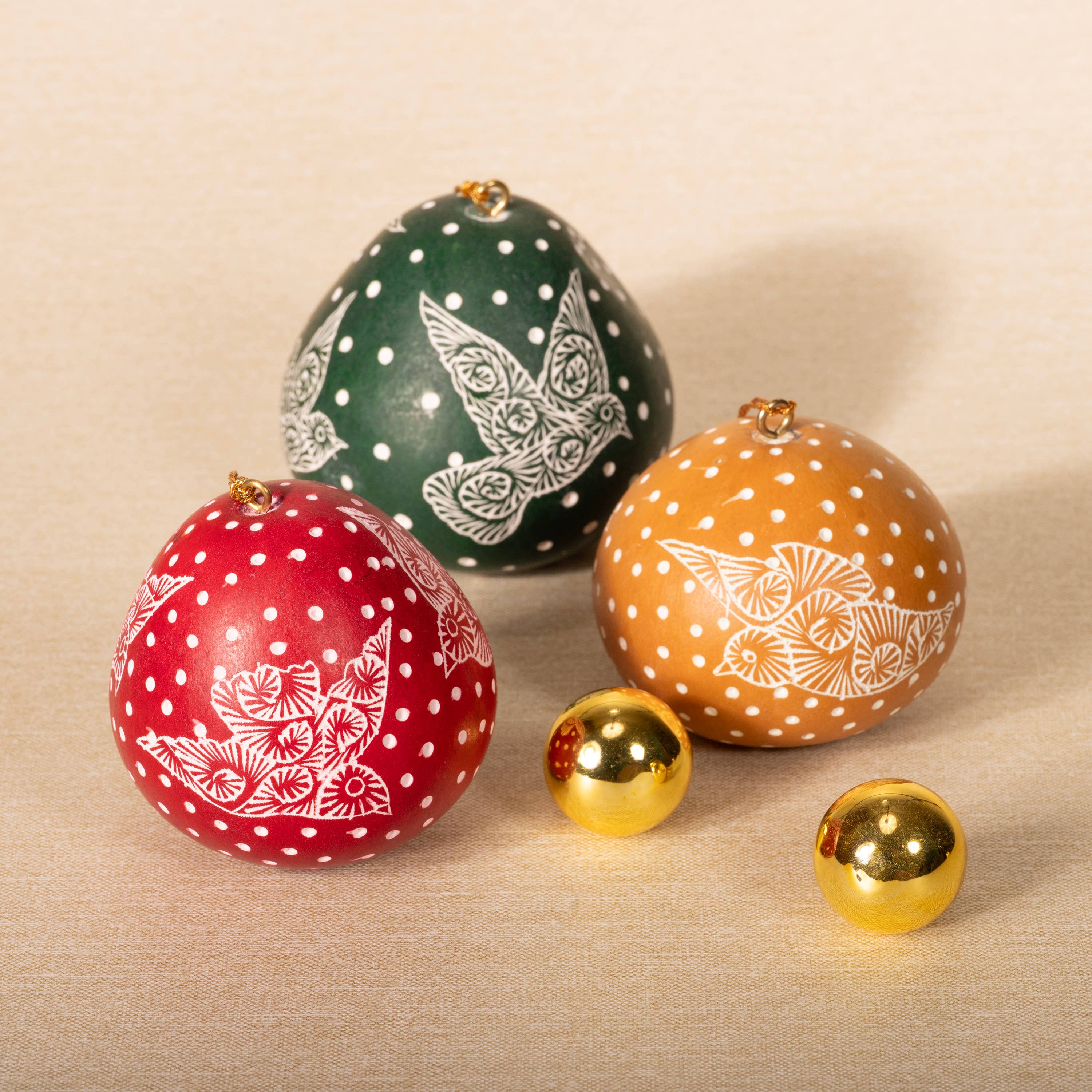 Lucuma Designs - Vente Objets de décoration - Colombes - Mini-gourde décorative - Artisanat original