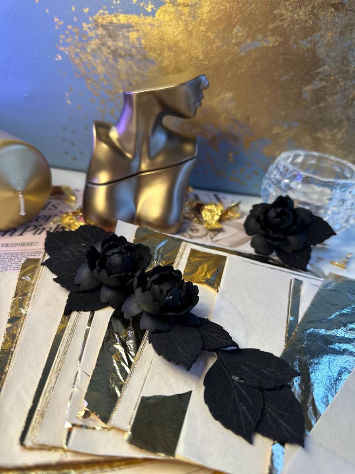 Flores de espuma negras hechas a mano para decoración de bodas y proyectos DIY. para venta al por mayor de CRAFTDECORFLOWERS