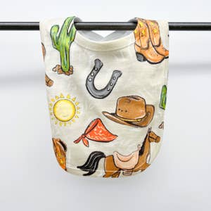 DIY Baby Shower Gift Set ruffle bum diaper cover - Avery Lane Sewing