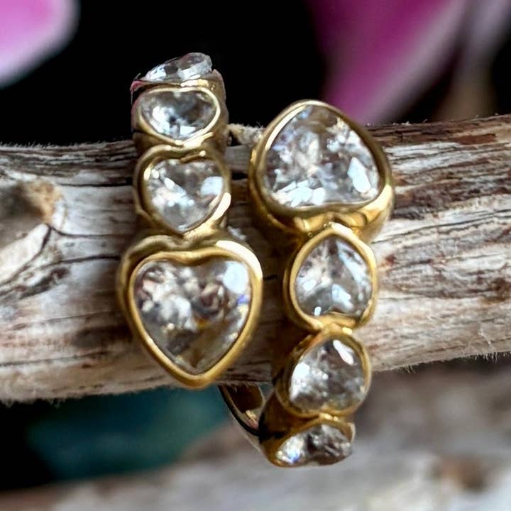 18ct guldpläterad fasetterad glashjärtering för wholesale av Ocean Ripples