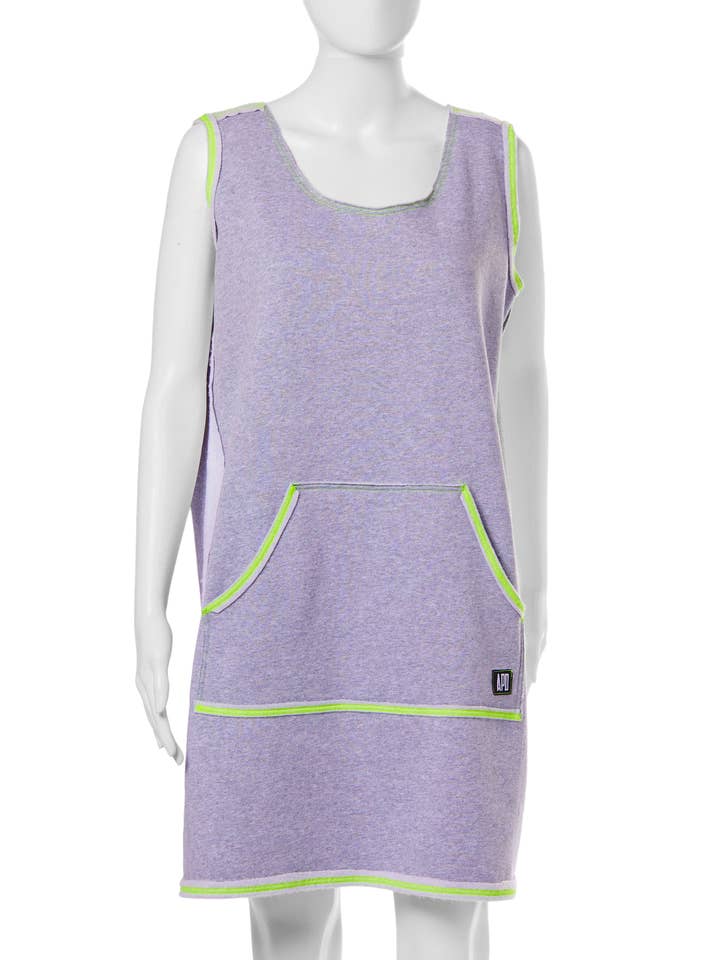 Abito in felpa Tank grigio per la vendita all'ingrosso da parte di Amy Page DeBlasio