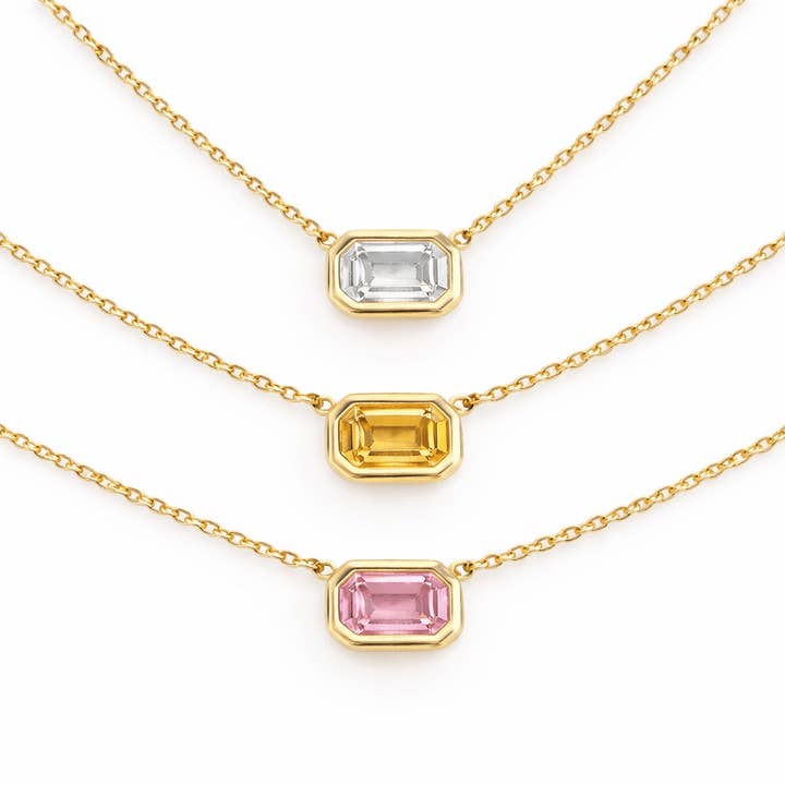 Le Collier à Biseau pour la vente par The Perfect Hoop