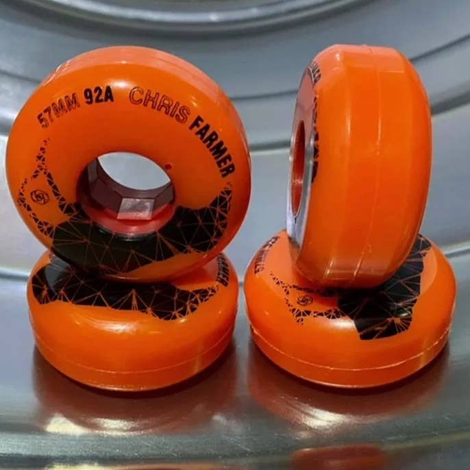 Ruedas Chris Farmer V2 57mm /92a ojos rojos para venta al por mayor de KALTIK